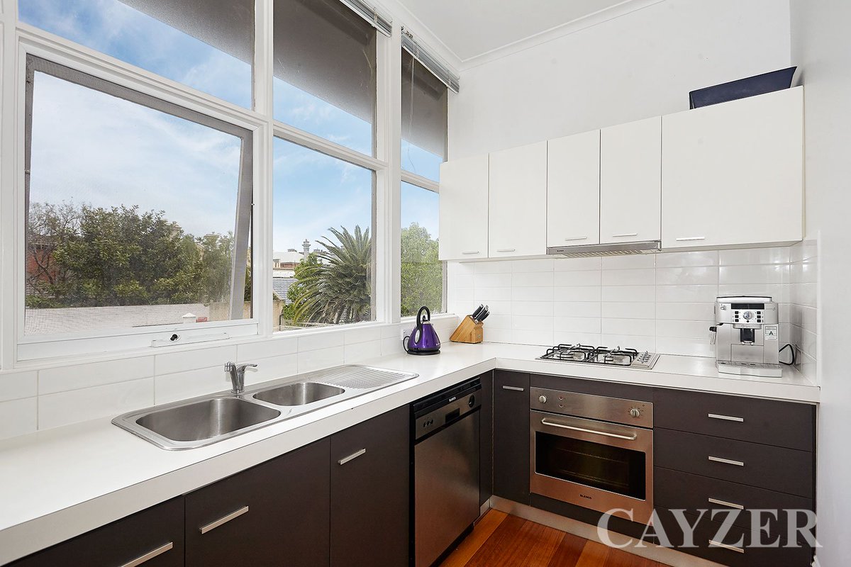CayzerRE's tweet photo. 19/11-17 Park Street, South Melbourne
AUCTION: Saturday 2 December at 11am
AGENT: Jason De Stefano 0413 292 666 https://t.co/f4tEUa3uaR
