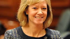 d_french's tweet photo. A first step to getting #Illinois on track may just be beating Bruised Rauner. @JeanneIves is on a mission: Here she is w/ @1590WCGO's @d_french: https://t.co/uLyZuVUF3Q

@BruceRauner 
@kathleenerin18 
@ilhousegop @ilgop 
@GovRauner https://t.co/8PmyEJ45GL