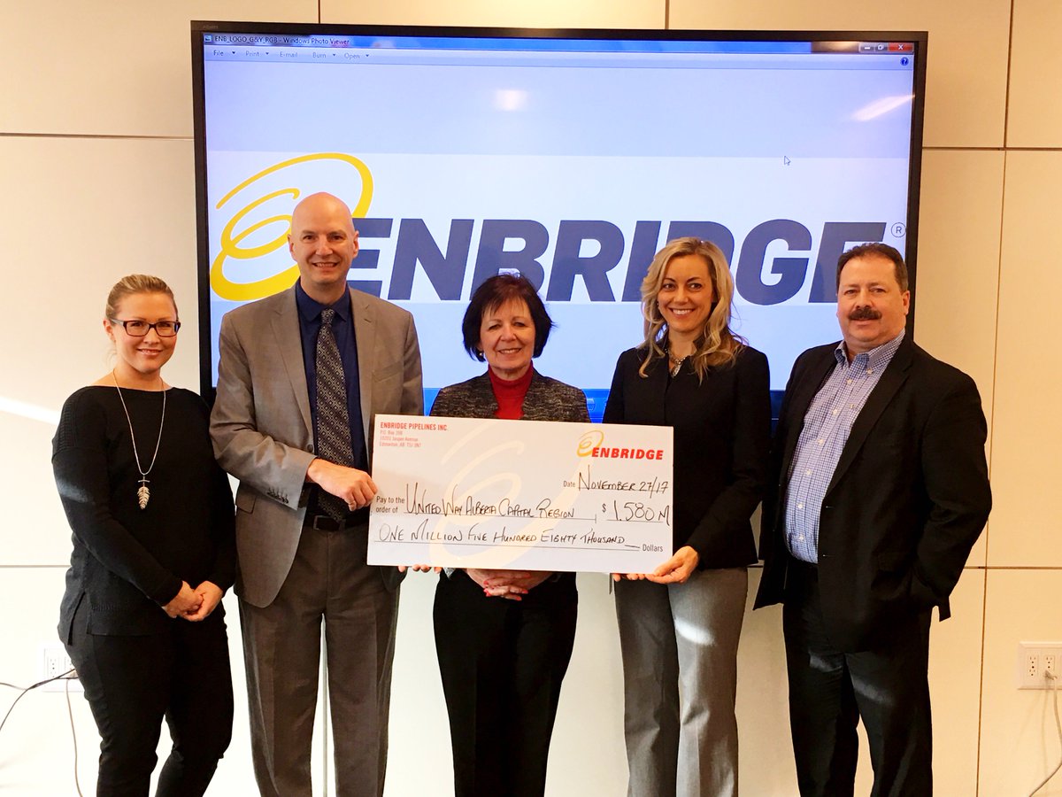 myunitedway's tweet photo. Outstanding! The @Enbridge United Way Campaign raised $1.580 million to support local children and families! Thank you for your commitment to change lives right here in Edmonton and area. #CommunityChampions #UWACR2017 https://t.co/kXkZT7C2oX