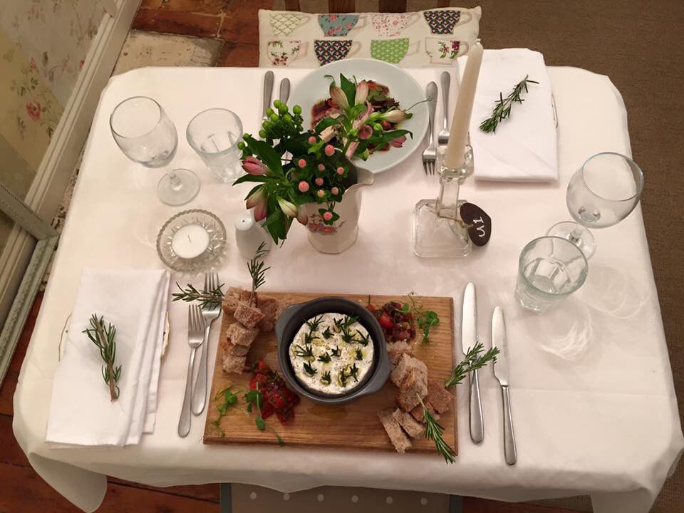 CastleCottage's tweet photo. Candlelit Supper December 8th https://t.co/qrSekECVTs https://t.co/U0USLargtH