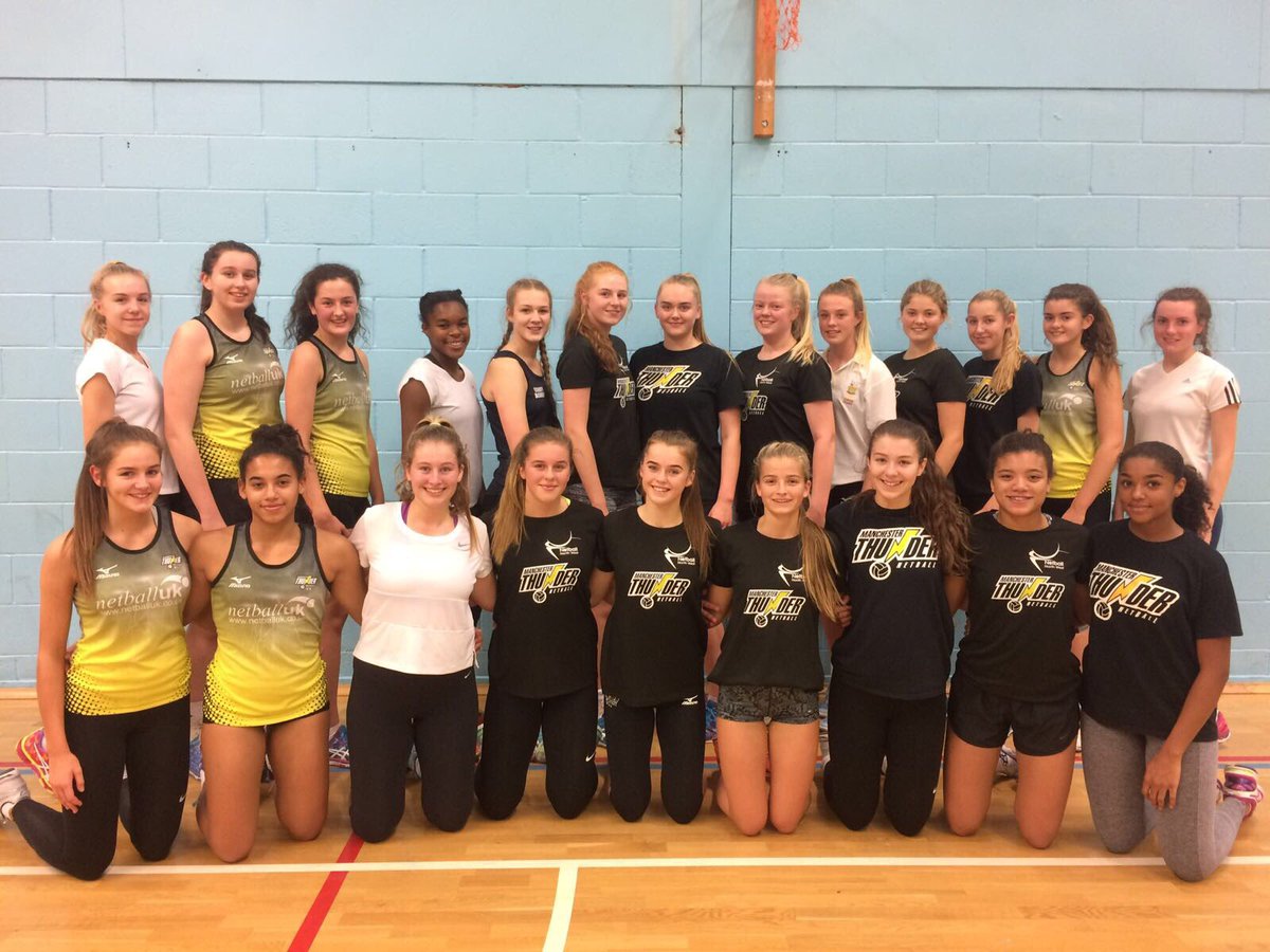 sheonahforbes's tweet photo. Two cracking sessions tonight and effort from All! #Defence #Dictating #ReducingErrors U17s @thundernetball and @uomnetball smashed it! Great Work Girls ๐๐ป๐๐ป๐๐ป https://t.co/aTS4aFIUEk
