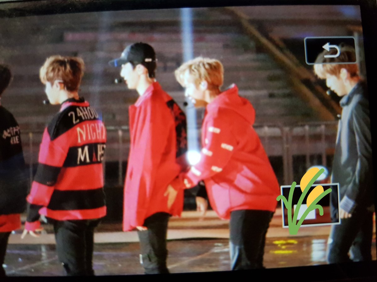 plzplzplzTT's tweet image. 💕💕판윙 사랑해💕💕

#판윙 
#판윙_사랑해