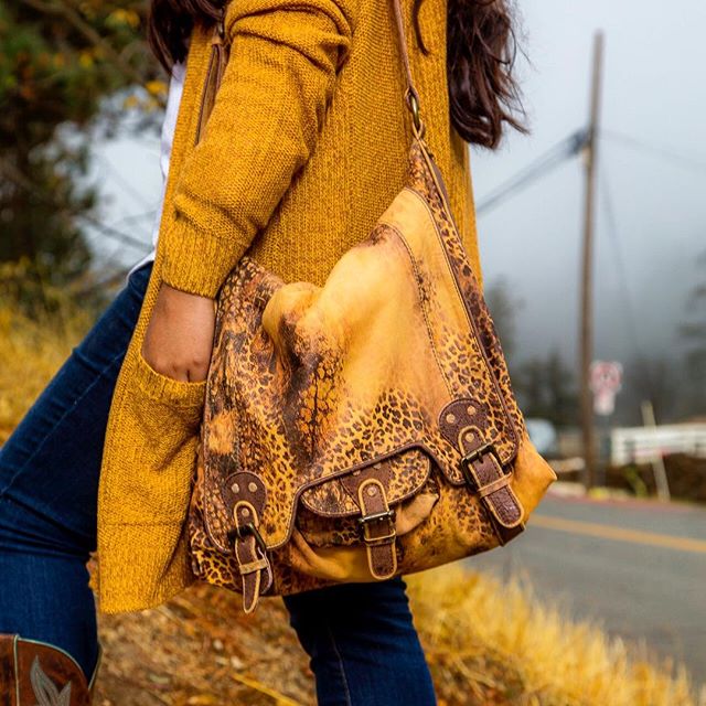 OldGringoBoots's tweet photo. ABILENE our butter soft fashion cross body leather handbag 👜- #leopardprint #leopardito #handbag #fallfashion #fall #handmade #leather #artisian #oldgringo #autumn 📷: @oldgringoboots https://t.co/WKcUdPWWJL