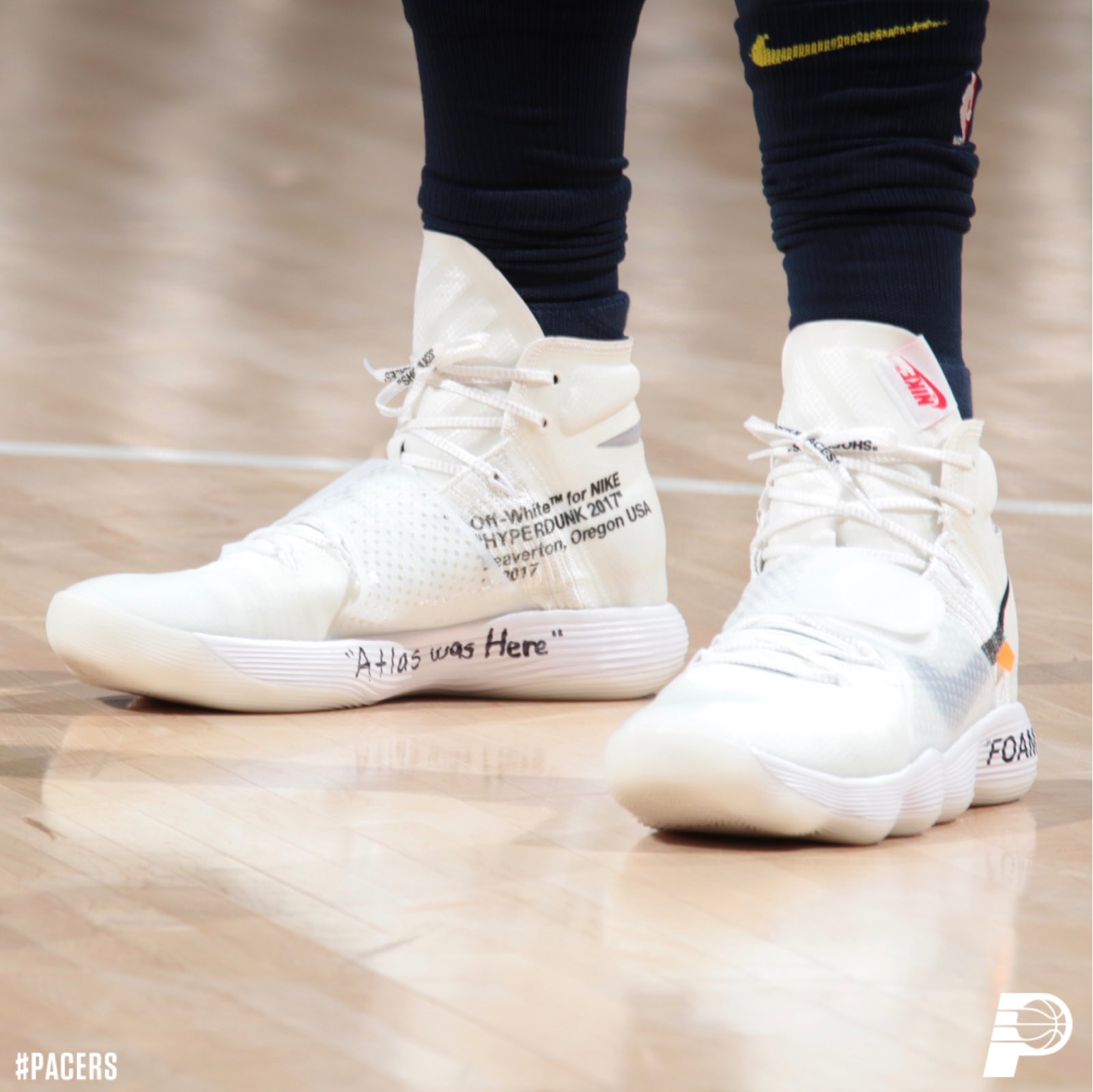 nike off white hyperdunk on feet 