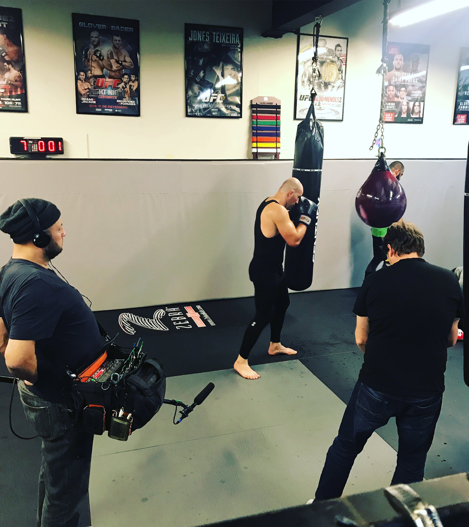 Uzivatel Teixeira Mma Fitness Na Twitteru Roadtotheoctagon Filming At The Gym Today For Gloverteixeira S Upcoming Ufc Fight 12 16 In Winnipeg Canada Ufcwinnipeg Teamteixeira Mma Https T Co Tvcghzwrf9