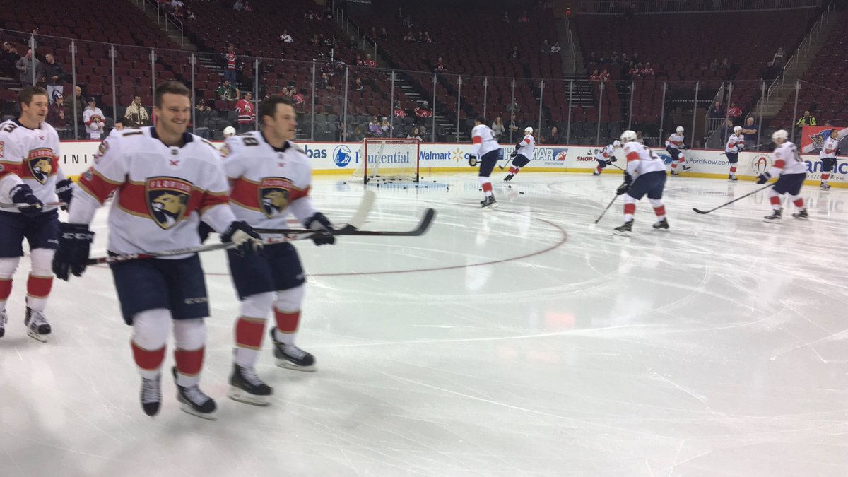 Warm-ups are underway in Newark, NJ. #FLAvsNJD https://t.co/vnOw0pwcxR
