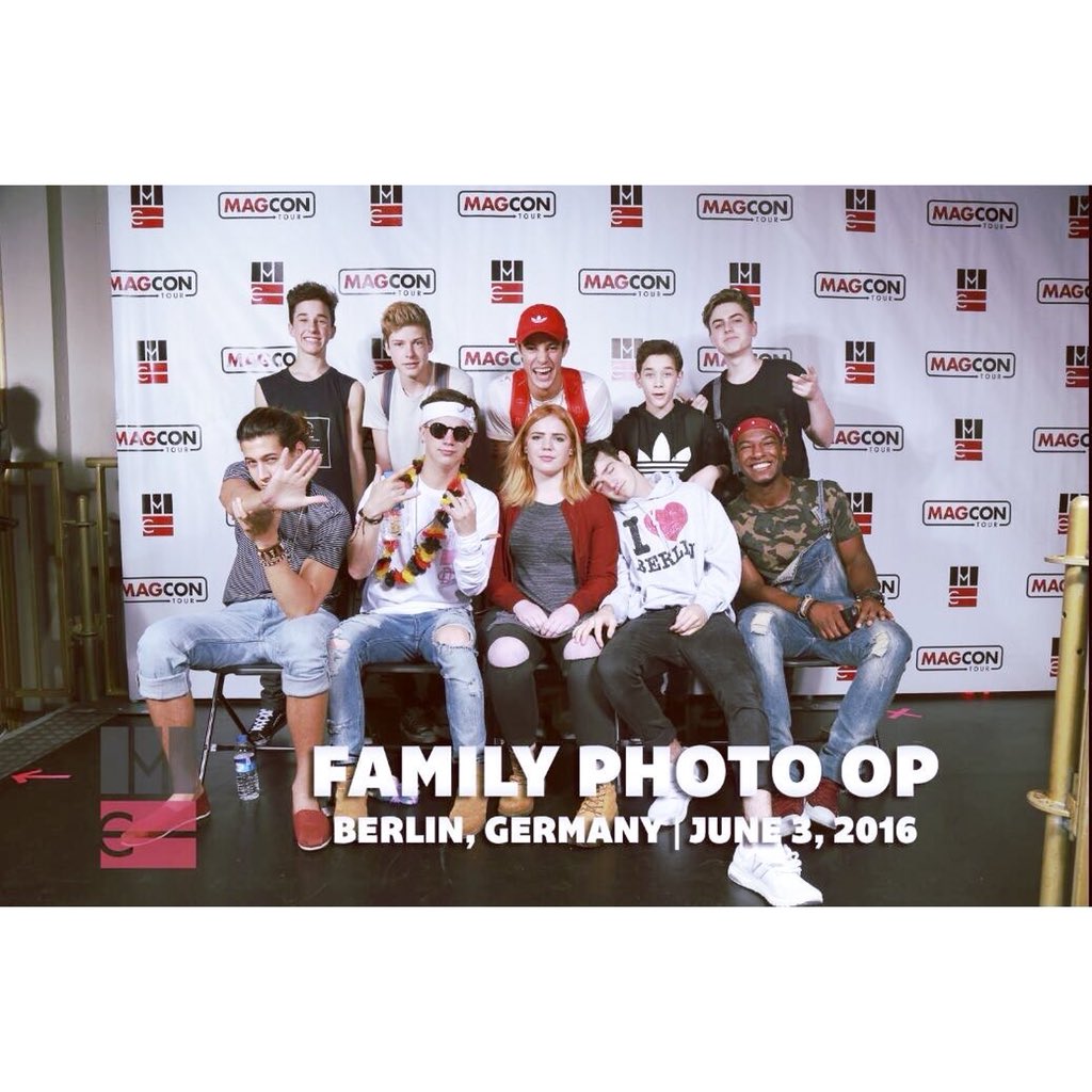 validmagcon's tweet photo. @RealChrisMiles  https://t.co/jD73NW9AY5