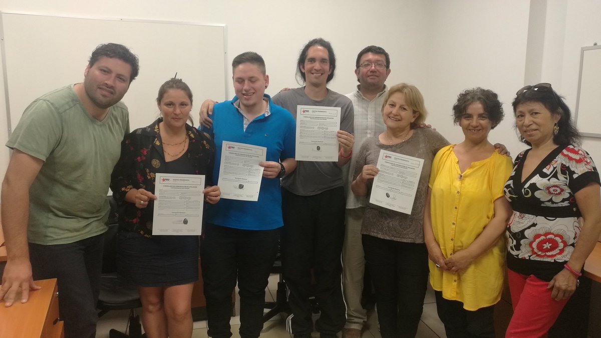 LuisJara_C's tweet photo. Con mas convición que nunca vemos la misma necesidad de levantar las banderas de lucha  que @marcoporchile impulso desde el 2009.
Junto a la Diputada @mariseka dando la bienvenida a nuevos militantes a @LosPROgresistas https://t.co/9K9rz0R0eV