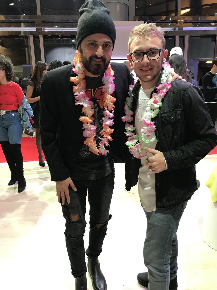 FlorianLMercier's tweet photo. @Antonin_Portal @Florent_re_off @beverlyofficie1 @ouiiiiii_nadege @VivianSecret8 @TF1  👌🏼 https://t.co/Z2XHVO1dJ9