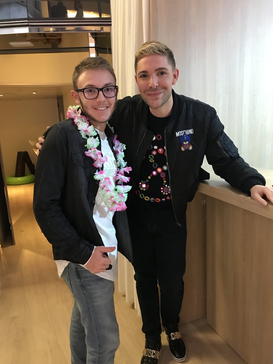 FlorianLMercier's tweet photo. @SamZirah @Shaunaevents https://t.co/QzavB0Q0Zn