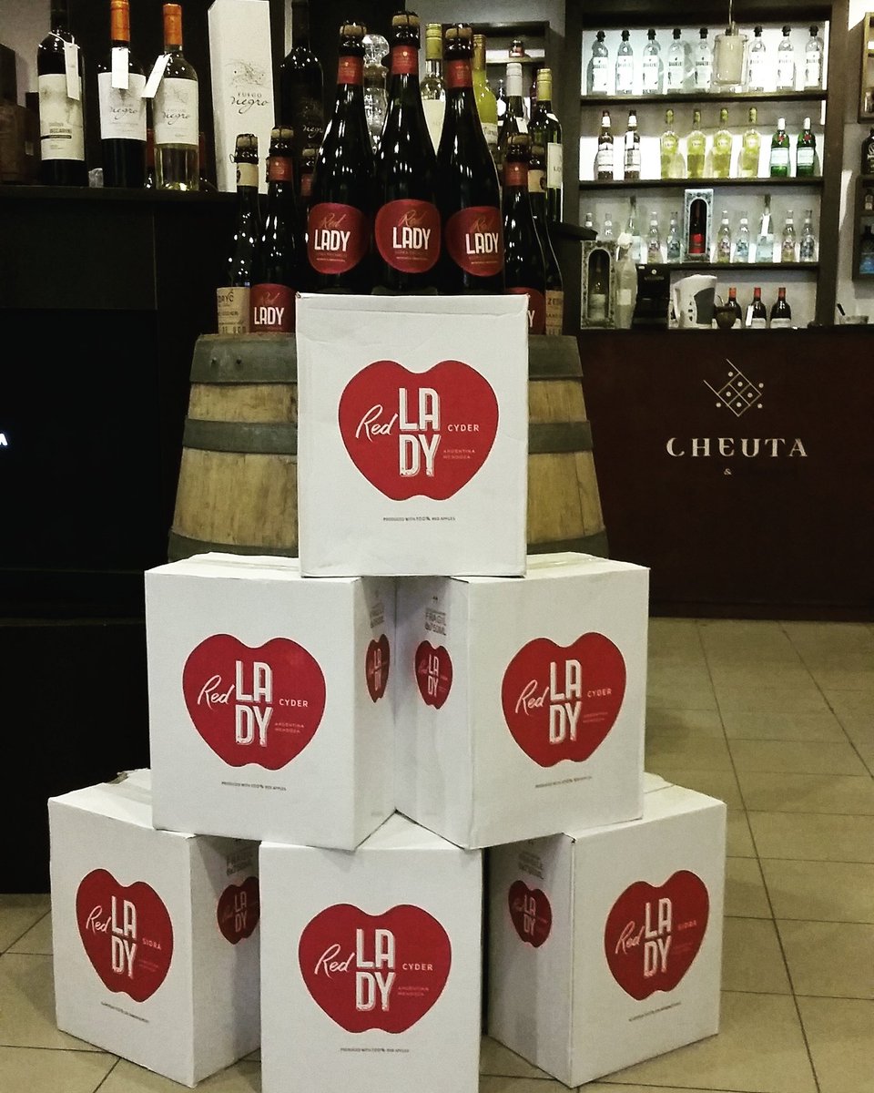 InnovaMDQ's tweet photo. Una ola de manzanas refrescantes está llegando a @MarDelPlataARG #RedLady 🍎🍎🍎 #LaSidraDelVerano #MardelPlata #Verano #Sidra #Cider https://t.co/7LWRvLYCrj
