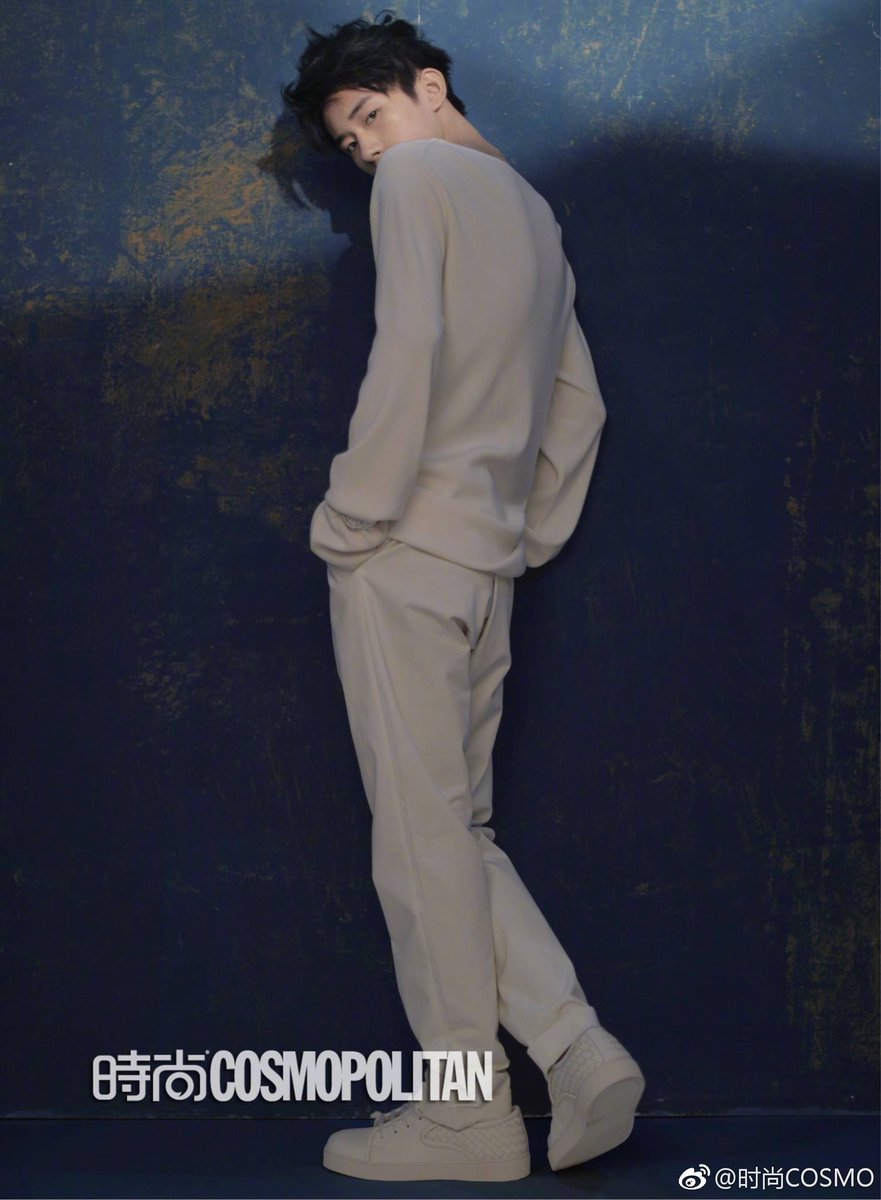 TFBOYS_INA's tweet photo. 171127 时尚COSMO Weibo update #TFBOYS Jackson Yee Yangqianxi   Inside pages for magazine COSMO https://t.co/HNvXXlSLzH