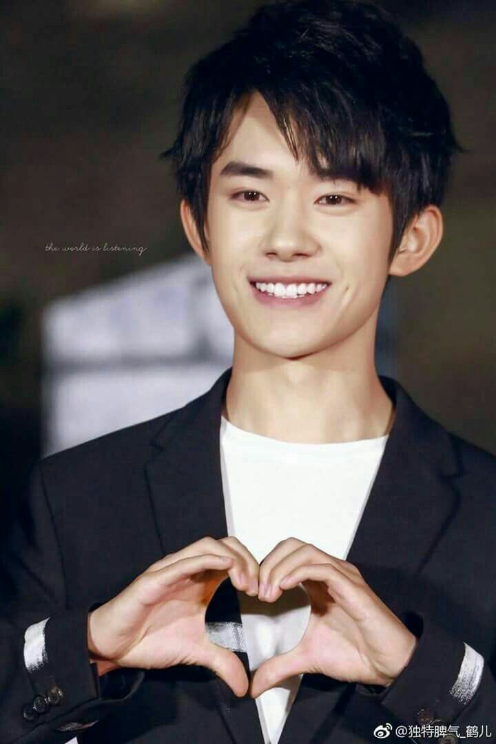TFBOYS_INA's tweet photo. #易烊千玺1128十七岁生日快乐 Selamat Ulang Tahun ! 🎉🎂 https://t.co/5X8gxNGqPk
