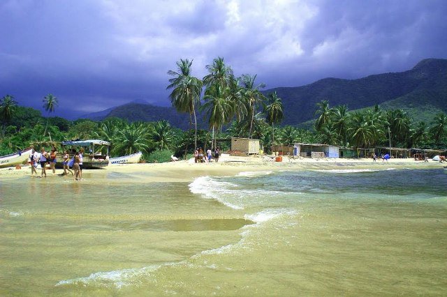 PLAYA DE CHUAO #Choroní turismoenaragua.com.ve/playas-y-costa…