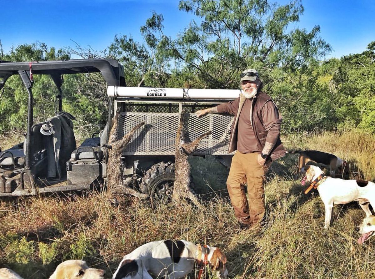 tv_wildlifers's tweet photo. Host @DBraman3 caught two bobcats with his hounds this morning! #billfickford #onxhunt #garminfishhunt #vaultaviation #melonranchhounds #melloncreekoutfitters #iamsportsman https://t.co/XjnD0cfpVv