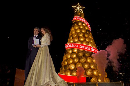 Light_ChannelMx's tweet photo. ¡Ya huele a #Navidad! 🎄☃️❄️
Hace un par de años hicimos para #ferrerorocher este árbol de navidad con #PantallasLED.
Conoce nuestros servicios en:
https://t.co/iPGlum8240
#Eventos #TeamLightChannel #México #CDMX https://t.co/zZaCHtogYE