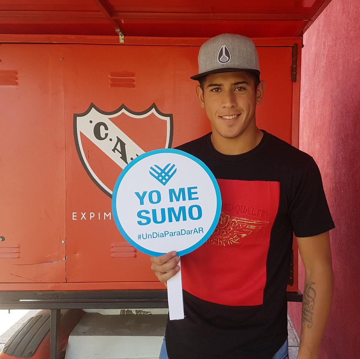 Independiente's tweet photo. Mañana 28/11 llega @UnDiaParaDarAR e @Independiente se suma realizando una colecta para la campaña #JuntosXItatí. Vos, ¿te sumás? Compartí en las redes cómo lo harías usando el HT #UnDiaParaDarAR 

➡️ https://t.co/ZJzcQcDqYw https://t.co/fiMxKhU83V