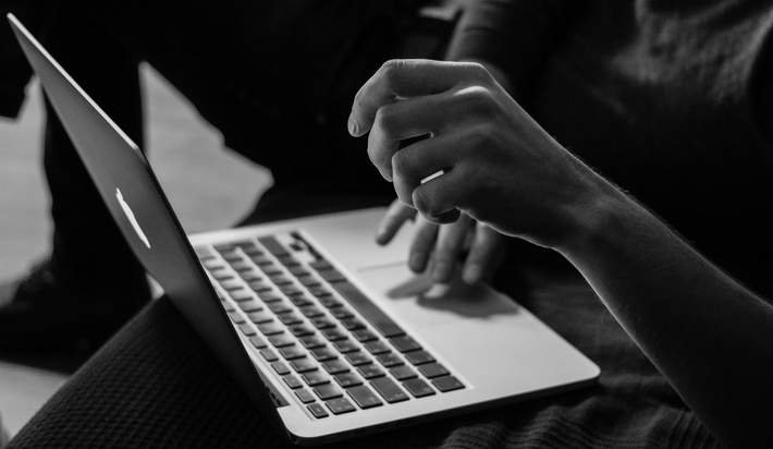 rlholbrook's tweet photo. Sign up for the newsletter now and invest in some informative financial tips you won't want to miss:  https://t.co/T6AuKsDySw https://t.co/nqMR7NL1uS