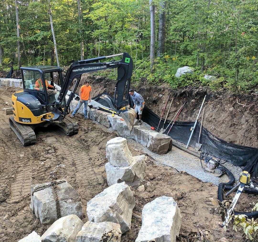 Building Rock Walls #orangecrew <a href="/JohnDeere/">John Deere USA</a> #neerhoflandscapes