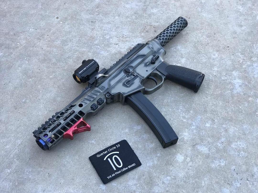QTRC10's tweet photo. Side charging QTRC10 QC5 

#QTRC10 #SideCharging #OnTheSide #2A #Guns https://t.co/bG4pGYCq5Y