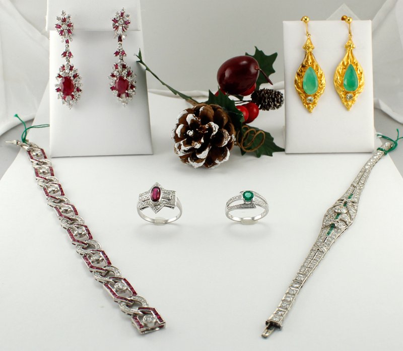 Holiday Hint #2 conta.cc/2AFuHoQ