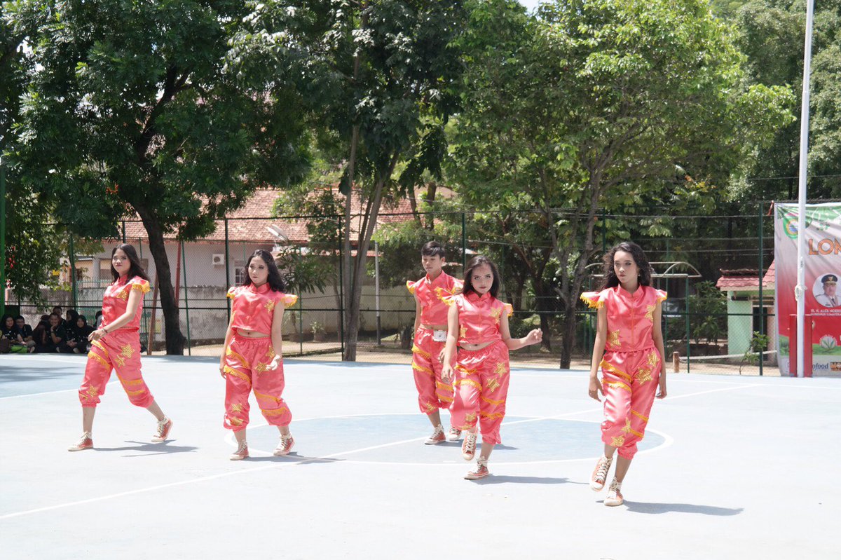 ceritajubel's tweet photo. (25/11) Telah dilaksanakan Pembukaan Jubel Art Project 2017. Acara ini dibuka dengan diadakannya Lomba Akustik dan Modern Dance dalam Festival Seni Jubel Art Project 2017. Pemenang dalam lomba ini akan berkesempatan tampil dalam acara Jubel Art Project 2017. https://t.co/Q1ttE0COhz
