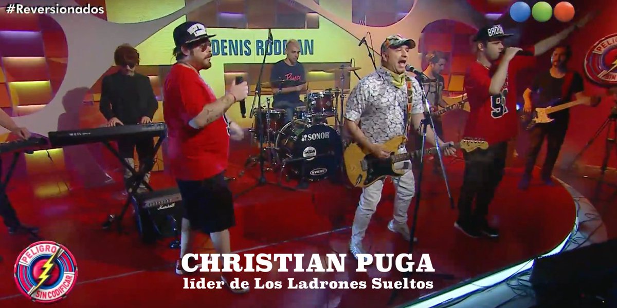 CHRISTIANPUGAok's tweet photo. Ayer con los amigos de PELIGRO SIN CODIFICAR Y EL EQUIPO DE #REVERSIONADOS cantando LA RUBIA DEL AVIÓN por telefe!! ABRAZO FUERTE PARA TODOS
CHRISTIAN PUGA Los Ladrones Sueltos!! https://t.co/AnjRjZiyLk