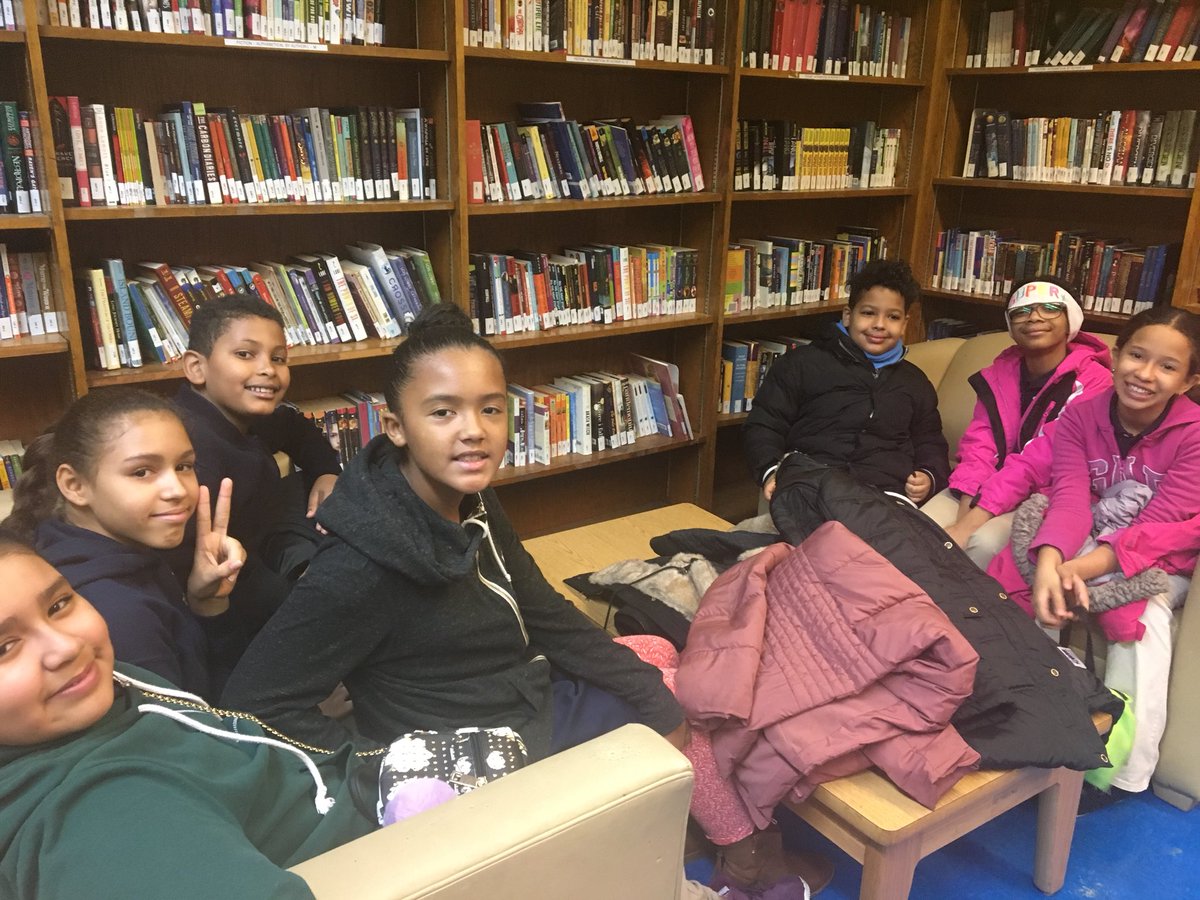 PS145M's tweet photo. Thank you to Principal Lowe and the Mott Hall II staff for welcoming our 5th grade class this morning to help them narrow down their middle school choices! @NycDistrict3 @NYCSchools @FollowCSA #leaderscollaborating #middleschoolchoice https://t.co/X0YnYTqoJb