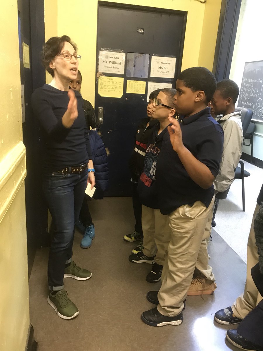 PS145M's tweet photo. Thank you to Principal Lowe and the Mott Hall II staff for welcoming our 5th grade class this morning to help them narrow down their middle school choices! @NycDistrict3 @NYCSchools @FollowCSA #leaderscollaborating #middleschoolchoice https://t.co/X0YnYTqoJb