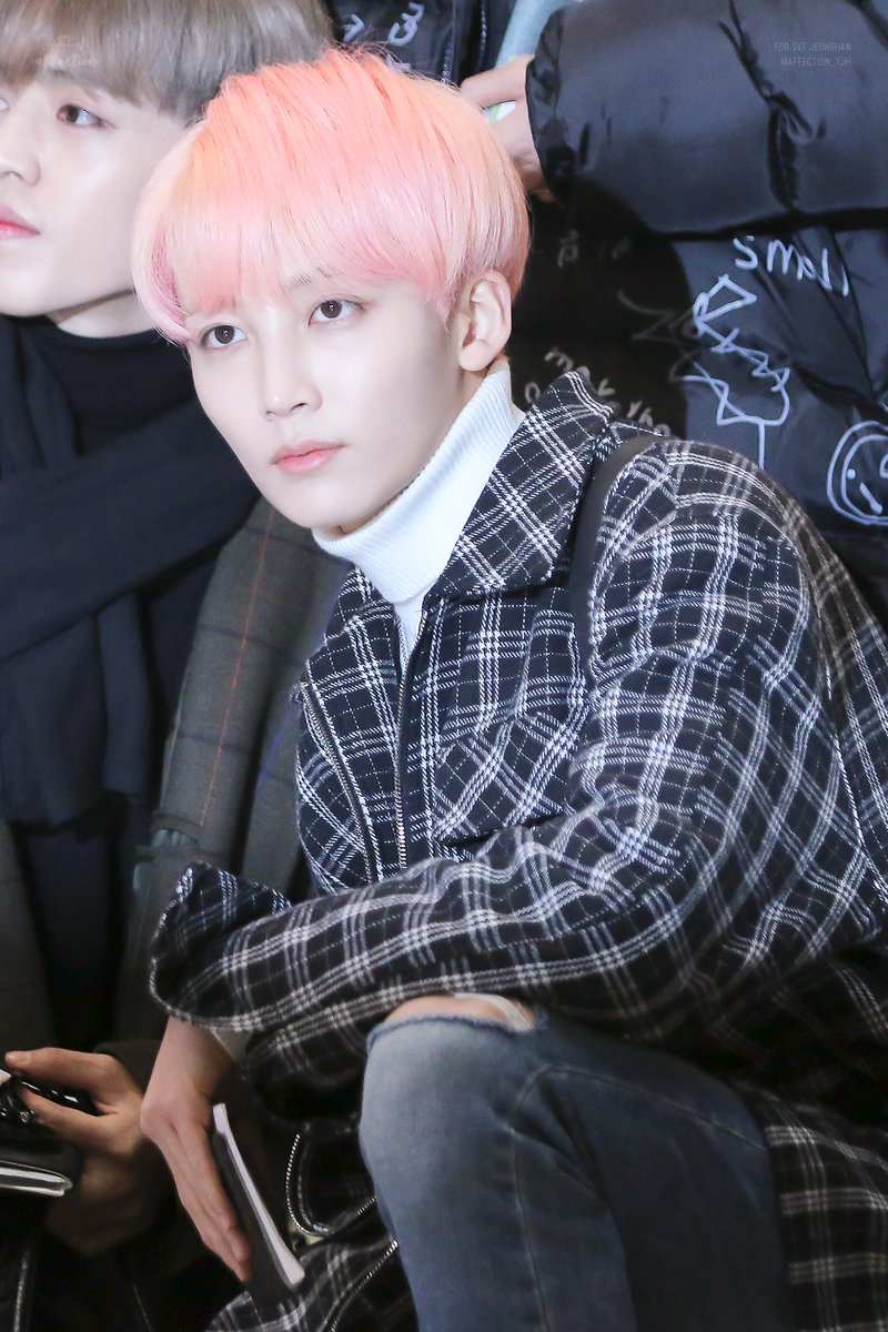 affection_YJH's tweet photo. 171128 GMP #정한 #JEONGHAN #세븐틴 #SEVENTEEN - loving you keeps me alive https://t.co/yMdiKGYcJy