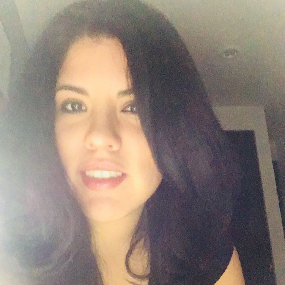 MariaJAriza's tweet photo. #NewProfilePic https://t.co/KuoeCfzJTF
