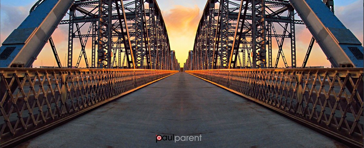 paulparentphoto's tweet photo. #Canada150 #NikonCanada #Montreal 
The Bridge
Nikon D4s + Nikon 24-70mm f2.8
Please, visit https://t.co/WIox7PugMW
#landscape #urbanisme #Store https://t.co/IildGxjnP0