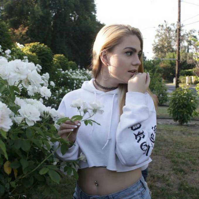 🙌 YASSS It's time for a great show Cyanrose🌹🔰:Special guest🤔🎩 #Ch https://t.co/CQjzOHxkc9 https://t.<a href="/tag/ch"class="tags"><span>#ch</span></a>