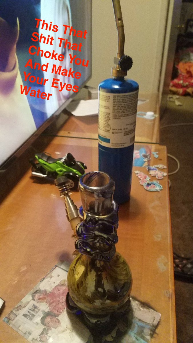 650DonDon's tweet photo. Had Me On My Back #TakingDabs https://t.co/PXGJK9SmDT