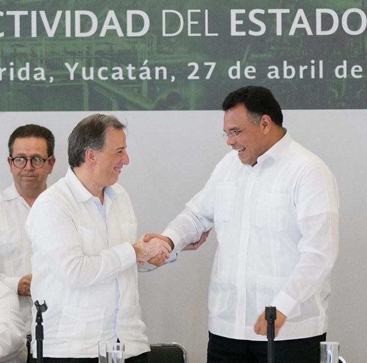 RolandoZapataB's tweet photo. Celebro la decisión de @JoseAMeadeK de solicitar su registro como precandidato del @PRI_Nacional a la Presidencia de la República. Un abrazo fraterno desde #Yucatán. https://t.co/MpnRL2Q7IK