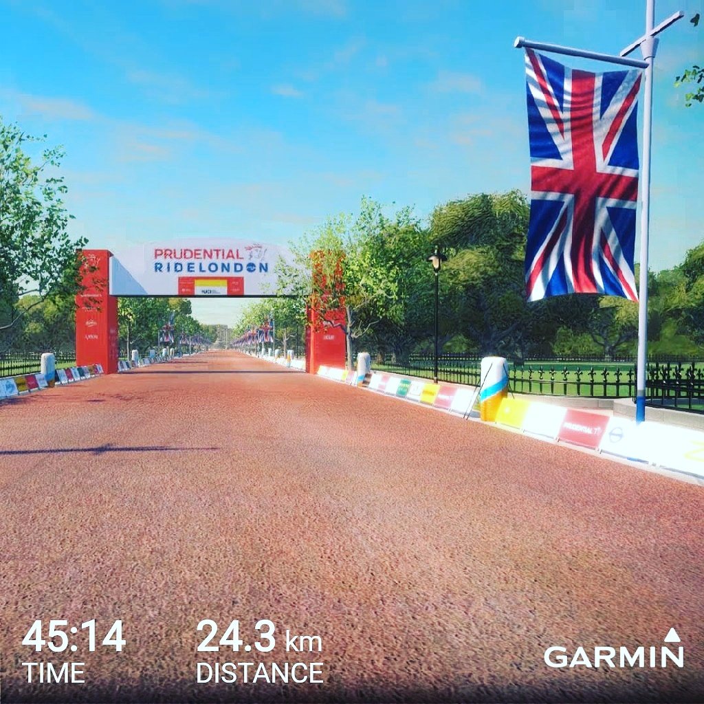 jp_salas's tweet photo. A little tour through London Town.  #runner #CostaRica #Garmin #yoelegicorrer #Edge820 #gozwift #giantbike #contendsl #superteamwheels #swimbikerun #triahlontraining https://t.co/4XbAPwJFcL