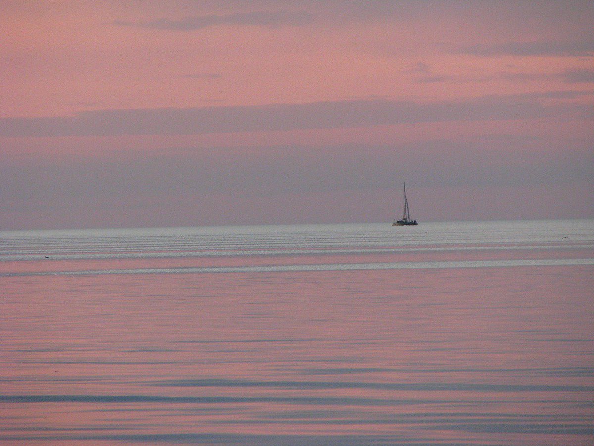 RidgeCoin's tweet image. "Wealth is the ability to fully experience life." - Henry David Thoreau #MondayMotivation