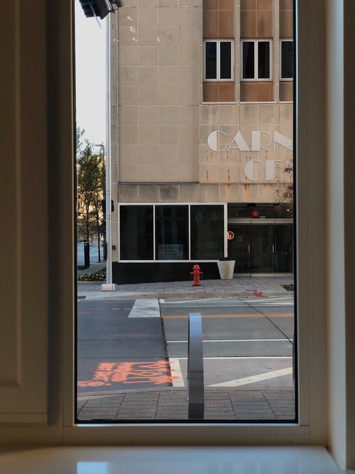 Love the new telephoto lens on iPhone X.   https://t.co/iQqFxAN4JF https://t.co/xlo8UjRrwC