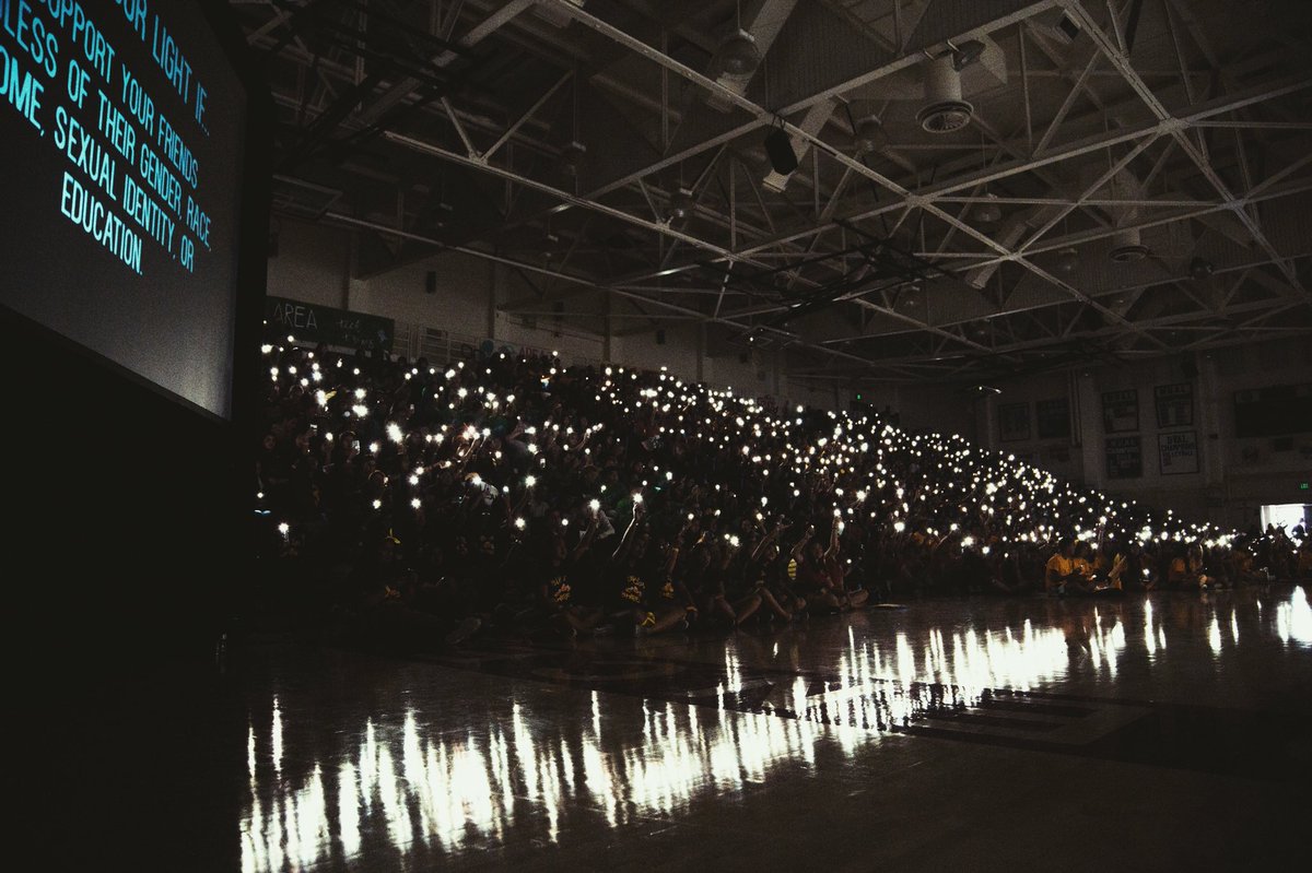 interact_5170's tweet photo. #FLC2014 ➡️ #FLC2017 🌌💖 https://t.co/hg1pZSh4Xk
