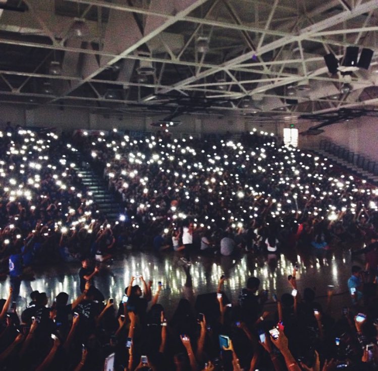 interact_5170's tweet photo. #FLC2014 ➡️ #FLC2017 🌌💖 https://t.co/hg1pZSh4Xk