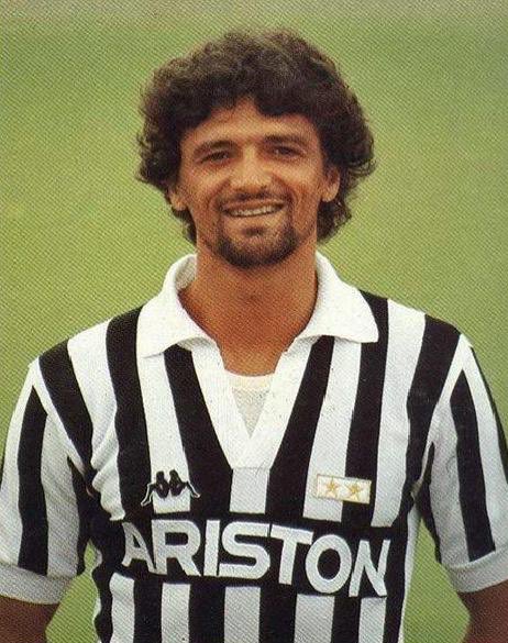 Happy birthday to former Juventus striker Alessandro Altobelli, who turns 62 today.

Games: 34
Goals: 15 