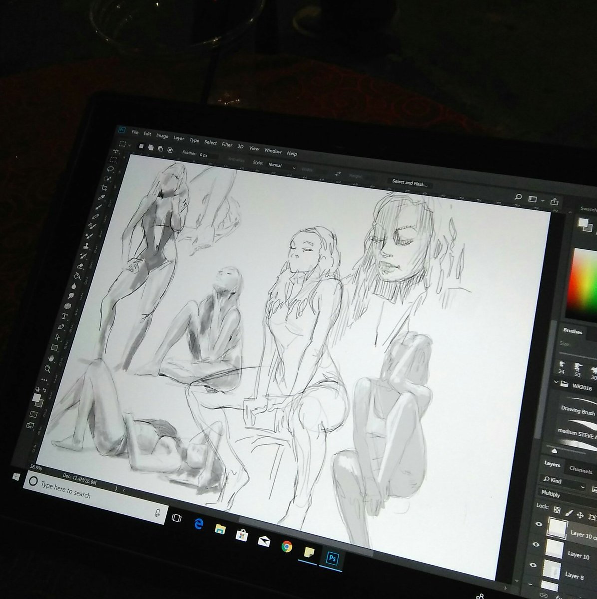wyntonred's tweet image. Life drawing at #apachecafe
