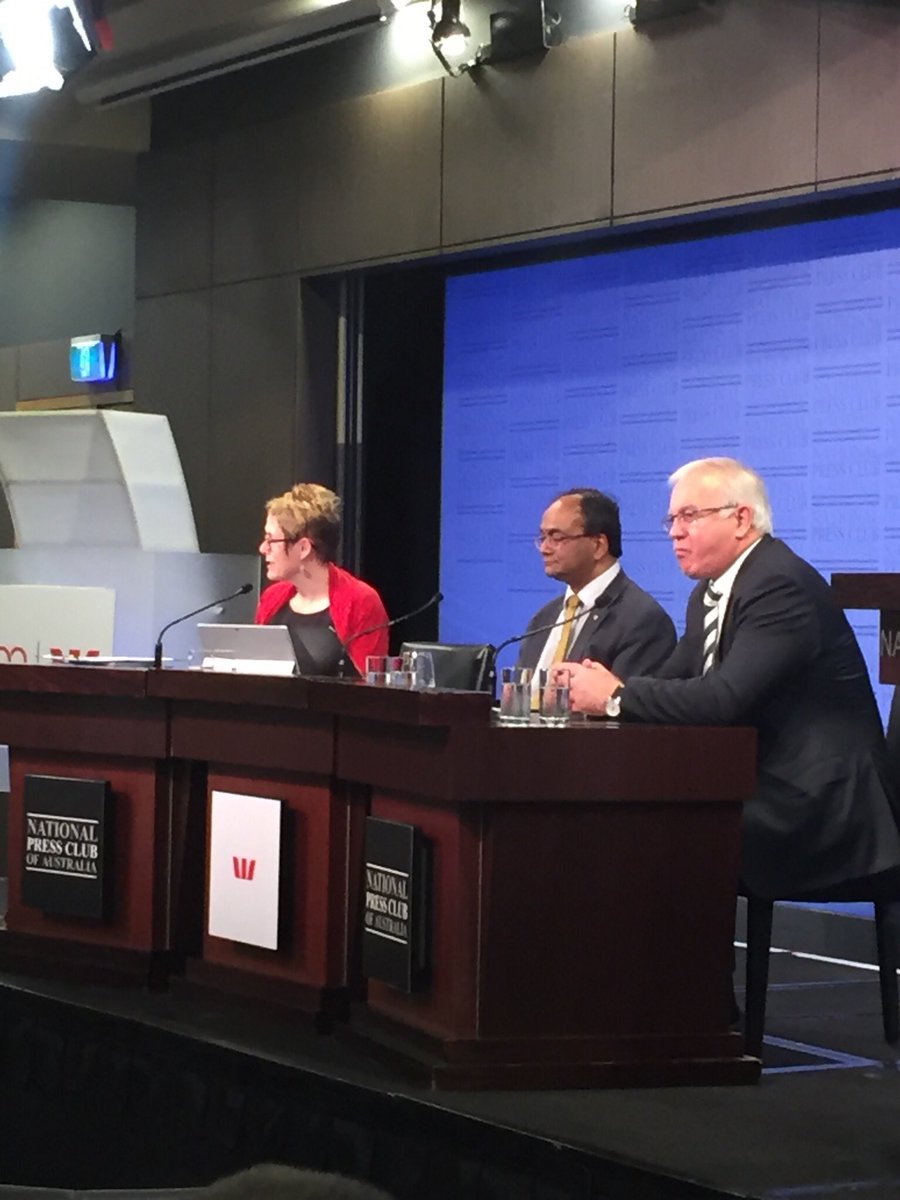 Pall_Care_Aus's tweet photo. Great to hear the different perspectives from @AlanKohler and @DrMukeshH on the launch of the #AusTracker #SESTracker https://t.co/8kvf0g1zAj