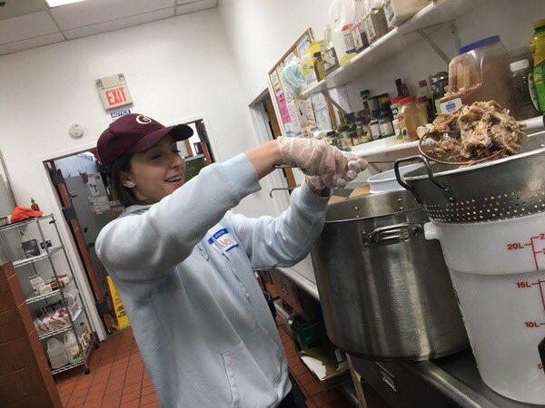 SHSLindquist's tweet photo. A most memorable day with our students. #givingback #SHSNHS @SeafordHSPride @ScottBersin @MsJenPenBisulca @savedbyschnabel https://t.co/483Np82yVI