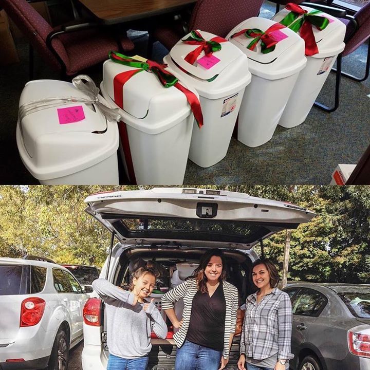 newvintagesoco's tweet photo. #fornorcal out delivering welcome home baskets to fire survivors! We love our volunteers. @newvintagechurch https://t.co/9pJVdm1MrN