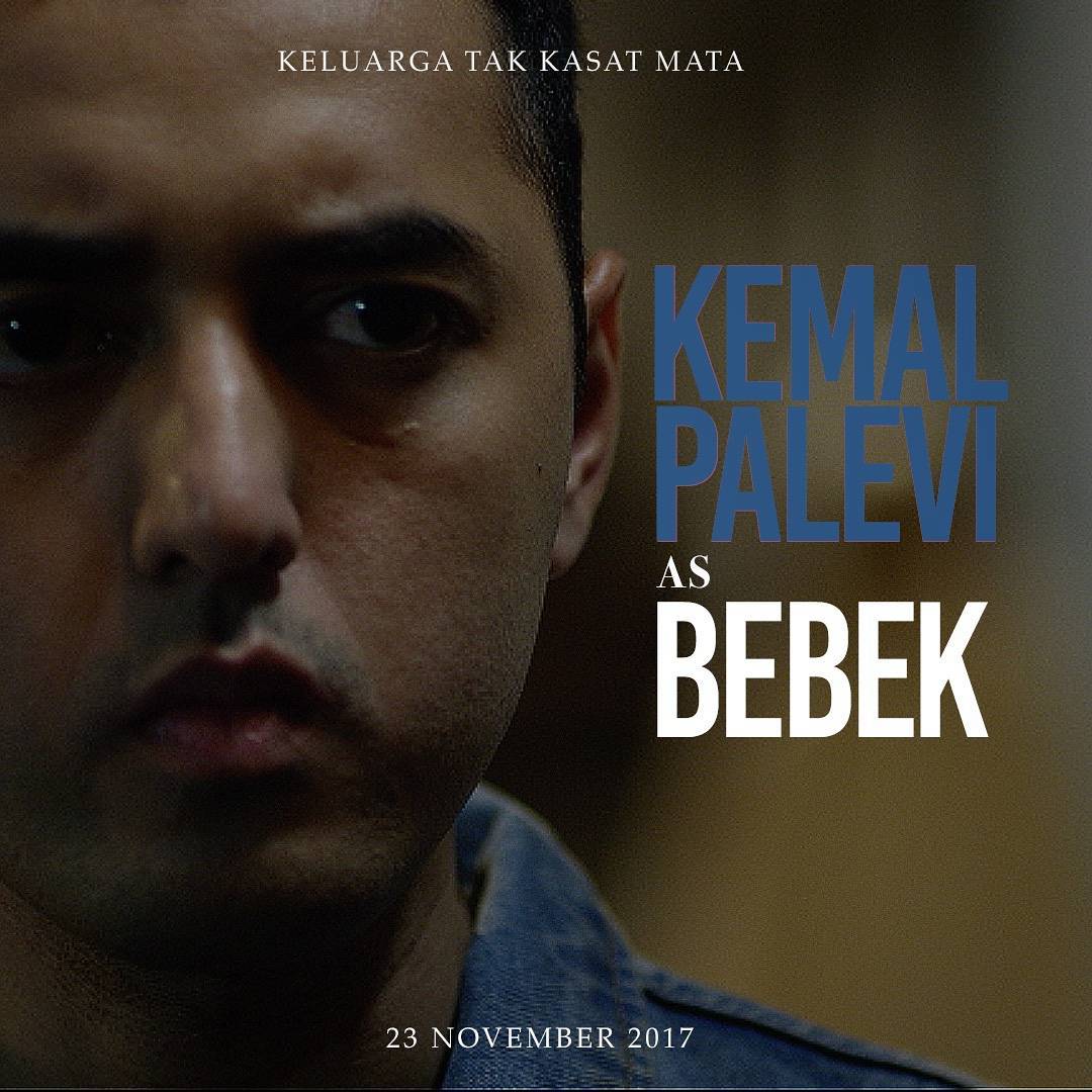 Penasaran juga kan Kemal Palevi maen di film #KeluargaTakKasatMata itu gimana? Nonton aja yuk kanca muda, uda tayang di bioskop lhooo....
