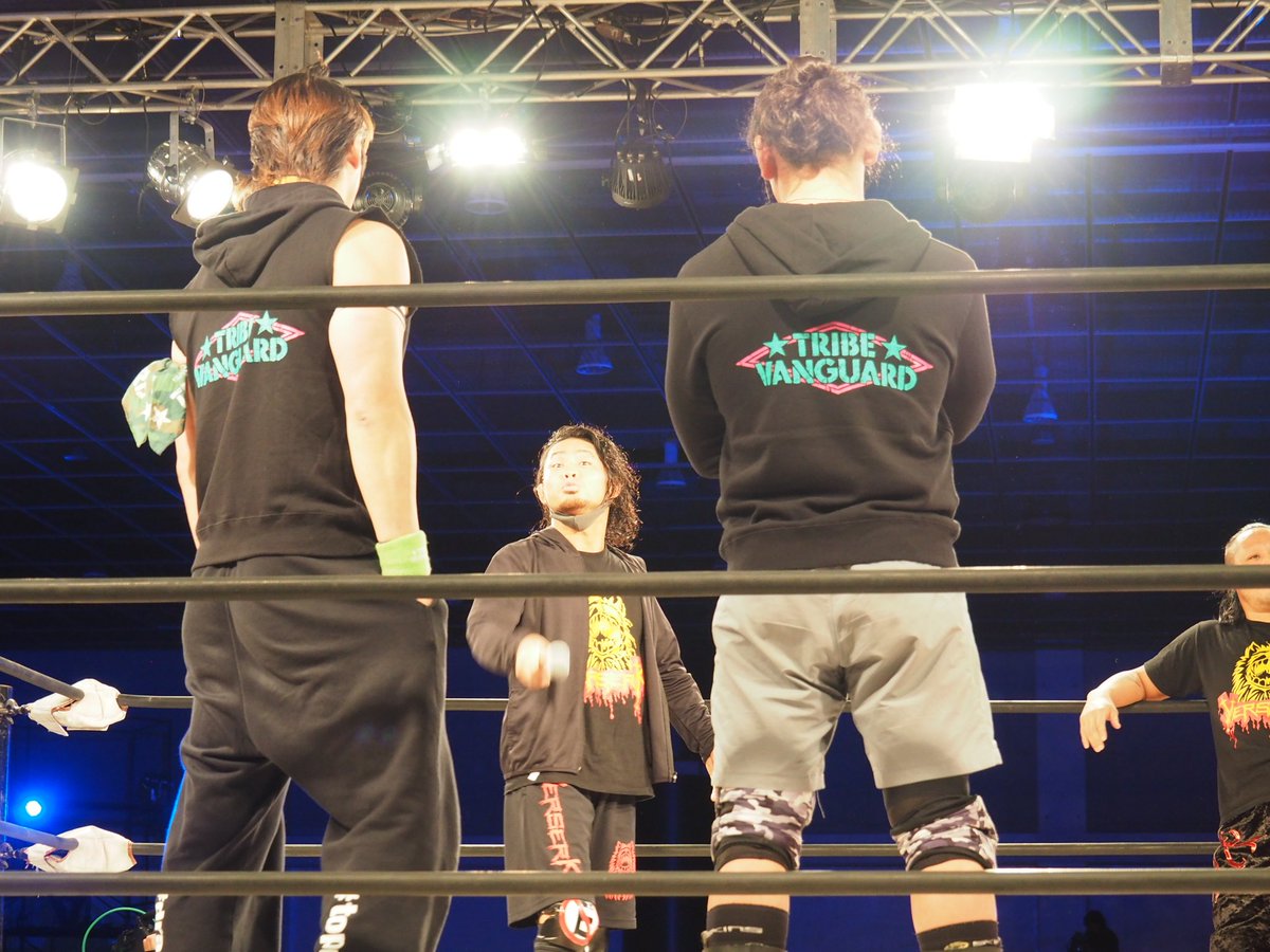 akki_MH_69's tweet photo. 2017.11.26
#DragonGate 仙台大会
#MemorialGate2017 in 仙台
(仙台サンフェスタ)
(17)Eita選手。
「田舎くせーんだよ!!」汚い言葉連発w ヒールに染まってきましたね☆ https://t.co/PGEul5UABb