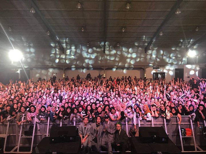 pitahos's tweet photo. BELUM MOVE ON 😭 HYUKOH IS UNREAL 😭 #HYUKOHJKT https://t.co/wi7NvAuCtQ