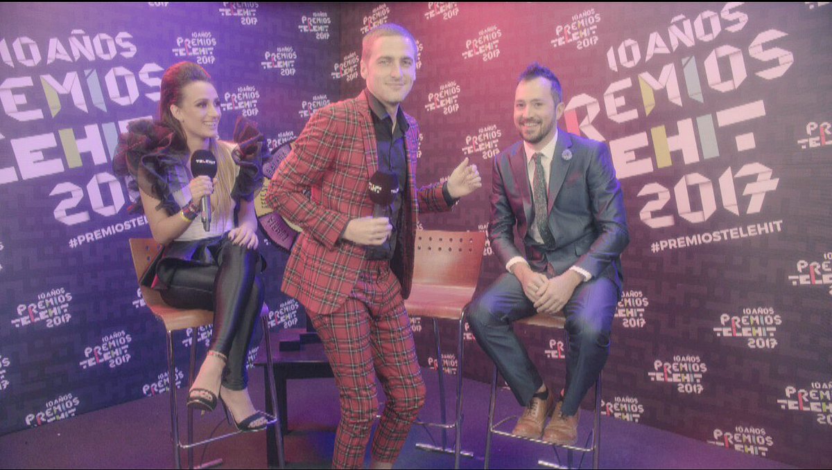 telehit_musica's tweet photo. ¡Ya comenzó #Ruletunes! https://t.co/G3iCKYppdM