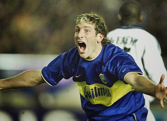 lamitadmas1's tweet image. #UnDiaComoHoy en el 2000, #Boca se consagraba campeón del mundo tras vencer 2 a 1 al #RealMadrid con un doblete de #Palermo.
#GraciasBoca
#BocaCampeónDelMundo